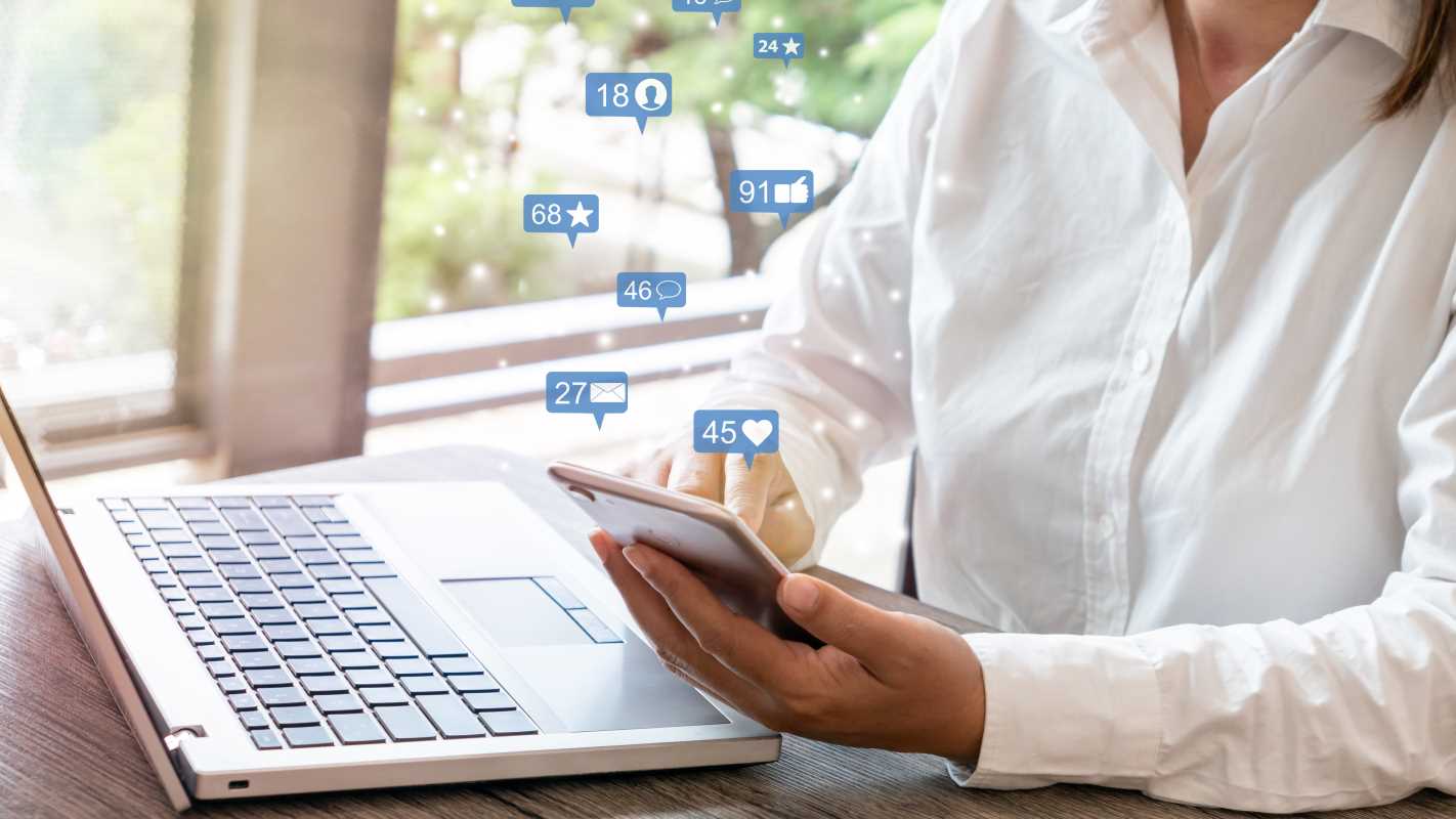 5 Ways to Use Social Media to Build Your Professional Brand